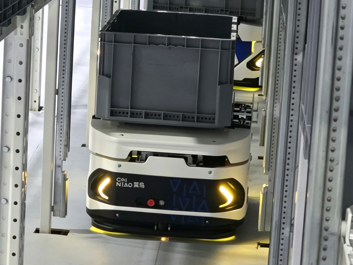 MODEX 2026: Cainiao debuts ZeeBot climbing robot