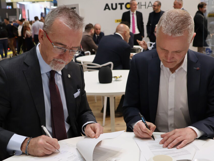 Comau, Reis Robotics partner to pursue advanced automation projects across multiple industries