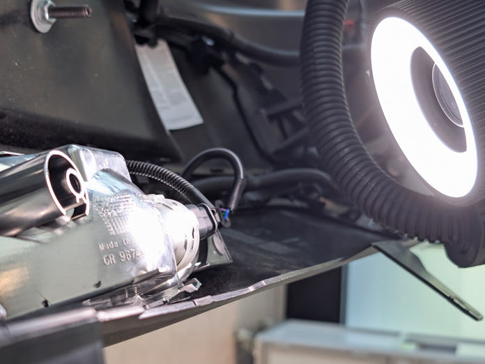 How GFT Technologies’ AI-powered assembly line robots detect and remove defective automotive parts