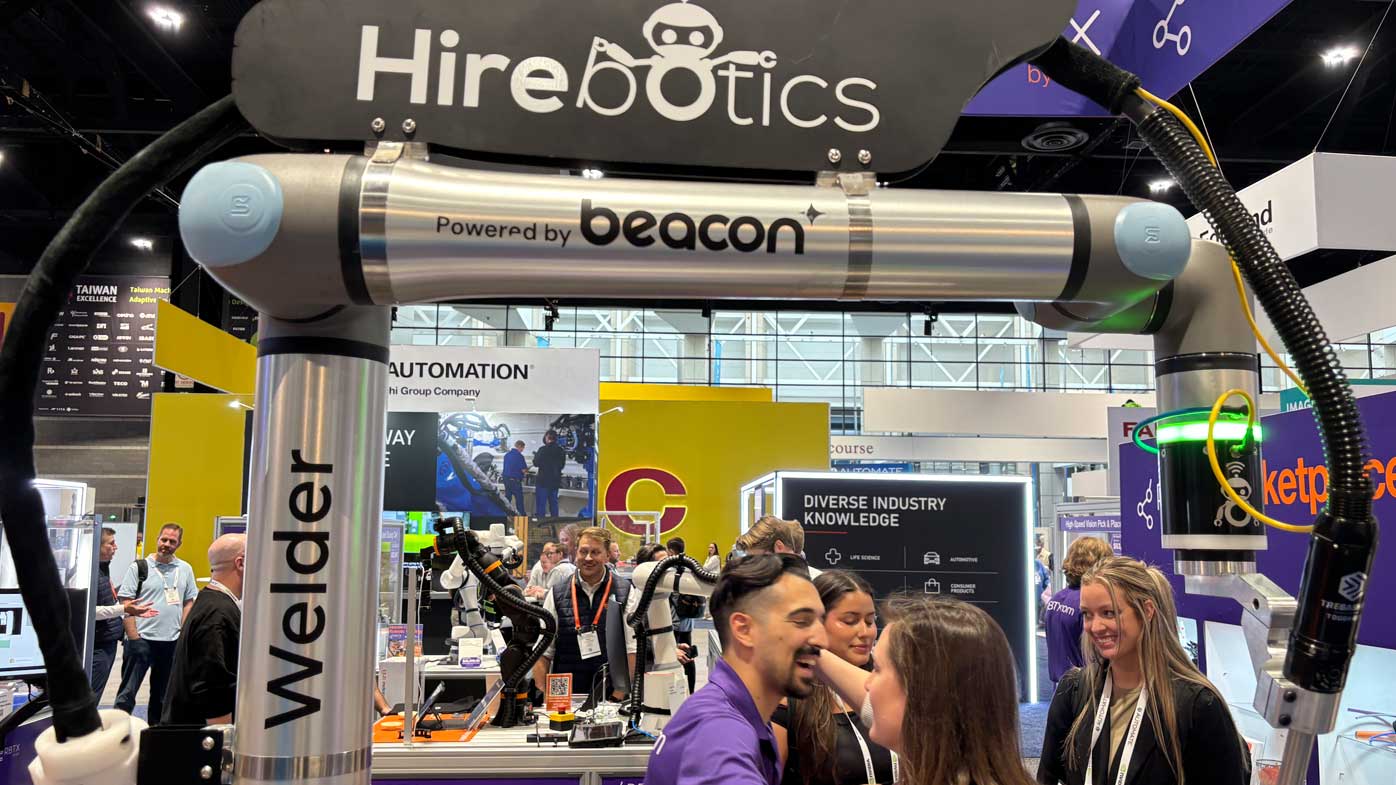 At the igus booth, HireBotics
demonstrated the Cobot Welder platform, powered by Beacon.