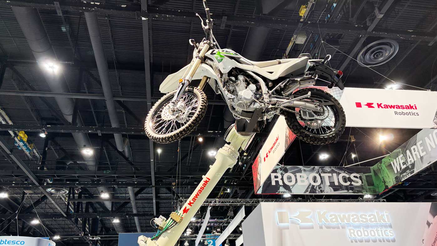 Kawasaki Robotics
unveiled several new robots at the show, highlighting the RL030N 8-axis robot and the MXP360L with a 360 kg payload. 