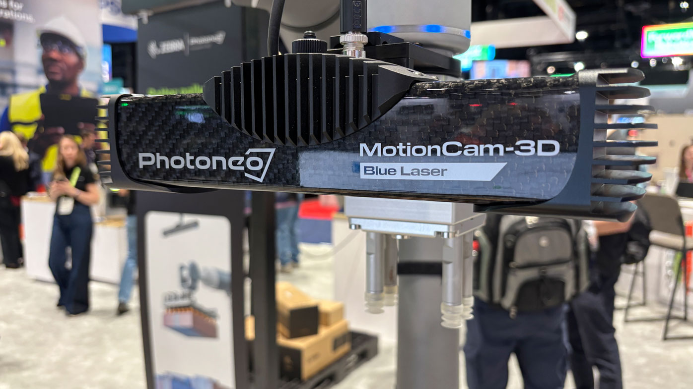 Photoneo
ran demos of the MotionCam-3D platform for a variety of grasping applications.