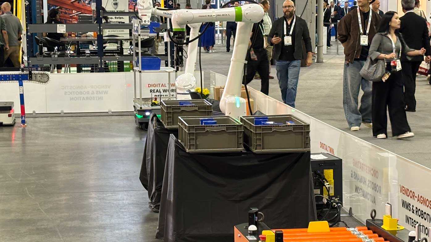 Roboteon demoed its vendor-agnostics warehouse fulfillment and orchestration platform.