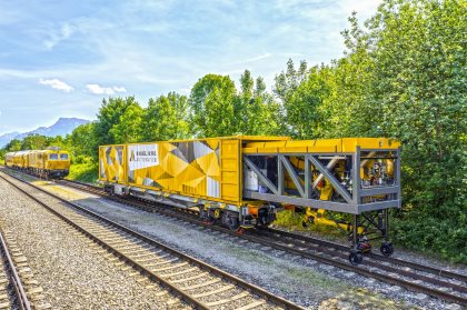The Robel rail maintenance system
