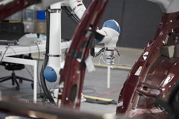 Symbio says its software makes controlling industrial robots easier for manufacturers. 