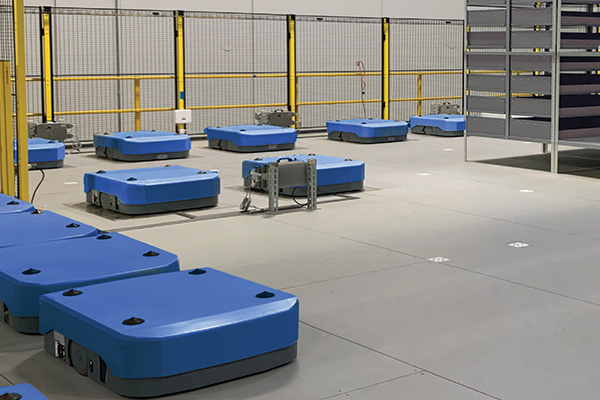 Warehouse operators should look for five characteristics in their facility flooring, says Resindek.