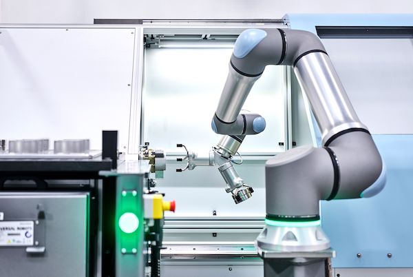 The 30 kg payload cobot is ideal for machine tending, material handling, and high torque screw driving applications. Image Courtesy of Universal Robots