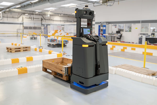 MiR launches AI-enabled MiR1200 pallet jack