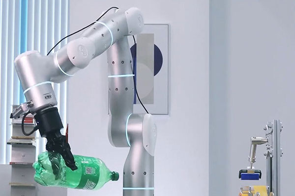 Flexiv Rizon 4 adaptive robot arms get a grip on recycling