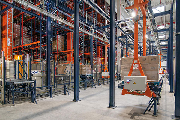 Mecalux integrates pallet monorail for PepsiCo Poland
