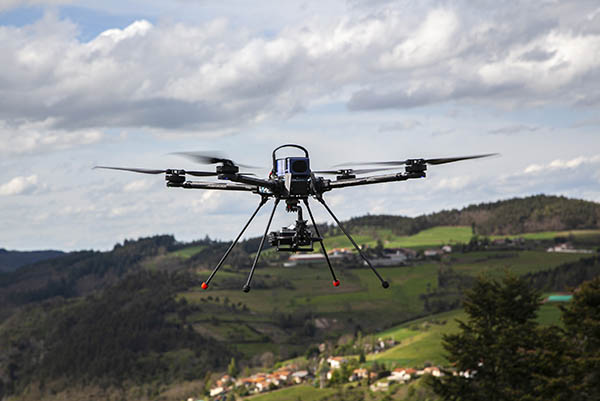 Hexadrone Ruggedized Tundra Drone Uses Fischer UltiMate and MiniMax for Connectivity