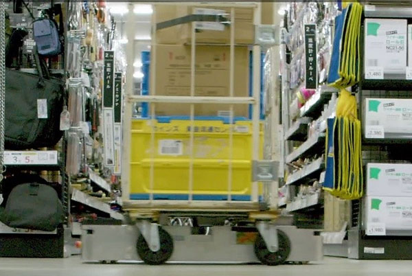 Fuji to Demonstrate Rally Mobile Robot for Moving Retail Carts at NRF 2023
