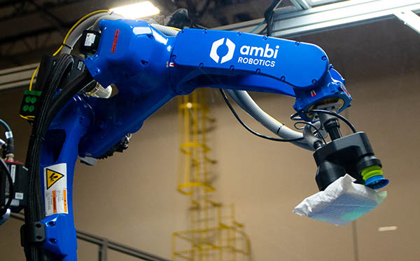 Universities, Businesses Collaborate for Warehouse Robotics Innovation