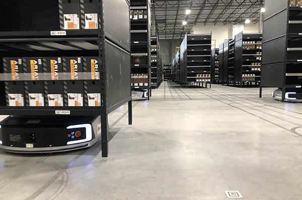 Geek+ and Körber Digitize and Automate Ariat Apparel Supply Chain