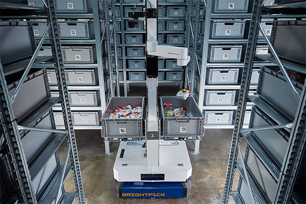 Brightpick Autopicker Is a New Mobile Robot Designed to Both Pick and Consolidate Orders