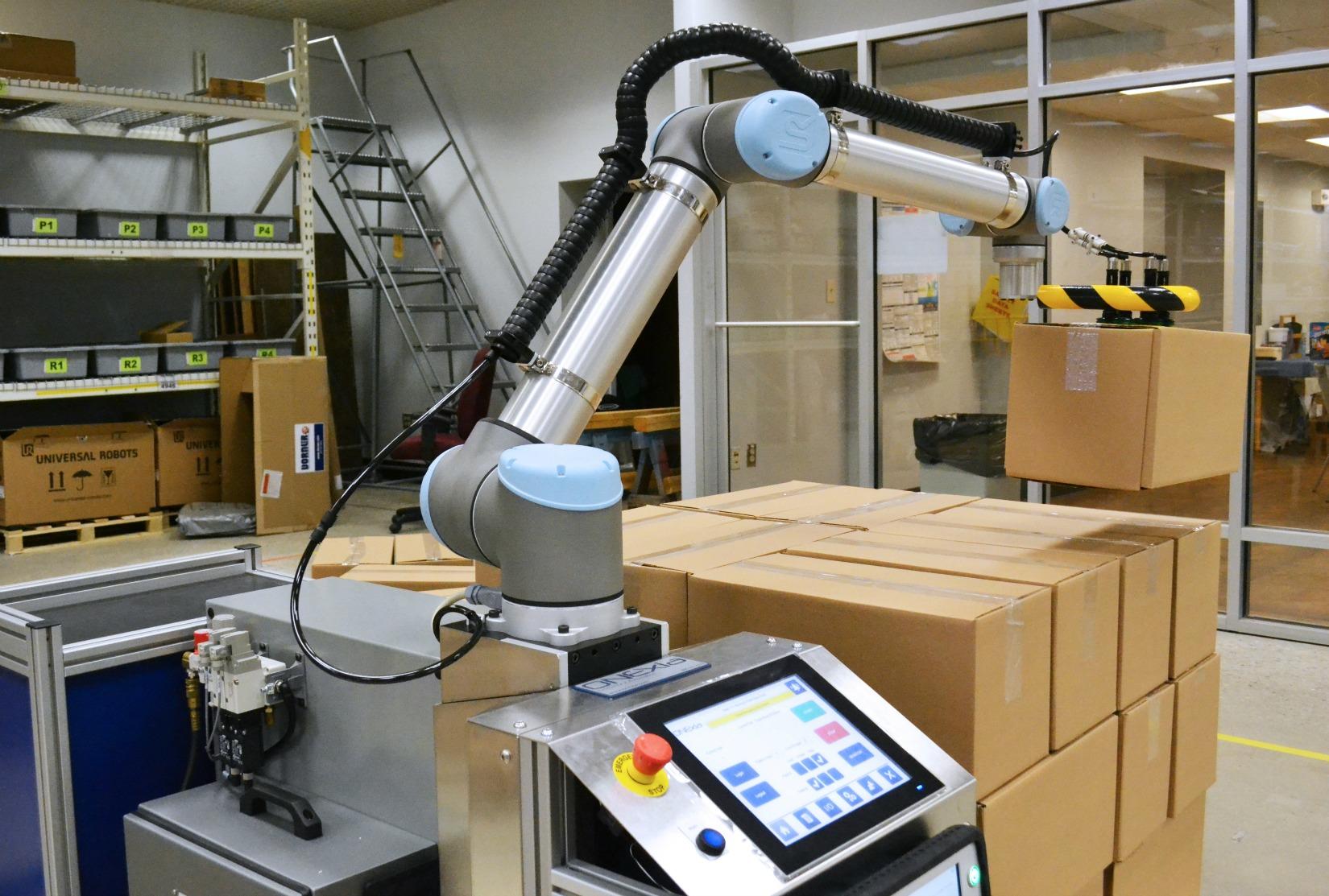 How to Set Up Cobot Cells for Efficient De-Palletization