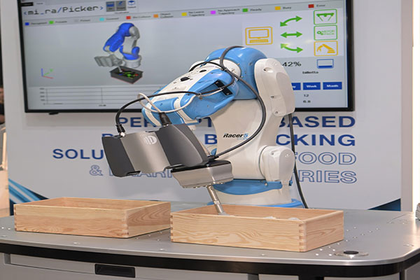Automate 2024: Comau showcases the power of automation with new robot offerings