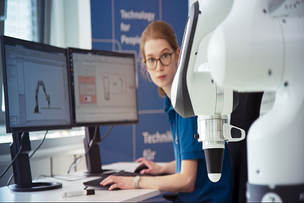 Franka Robotics unveils MATLAB toolbox to bridge theory, application in robotics research