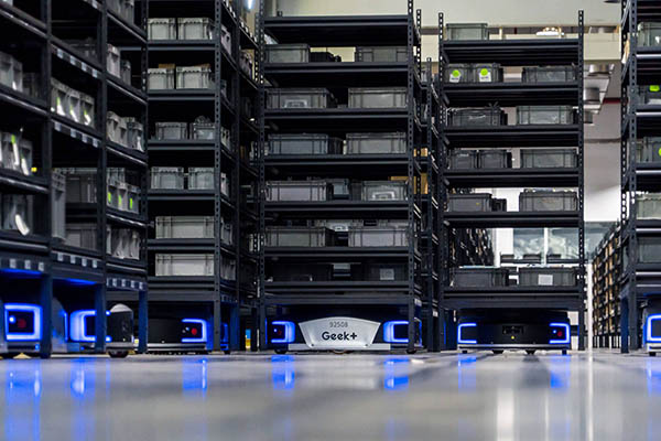 Siemens Switchgear Shanghai Chooses Geek+ Mobile Robots to Improve Storage Efficiency