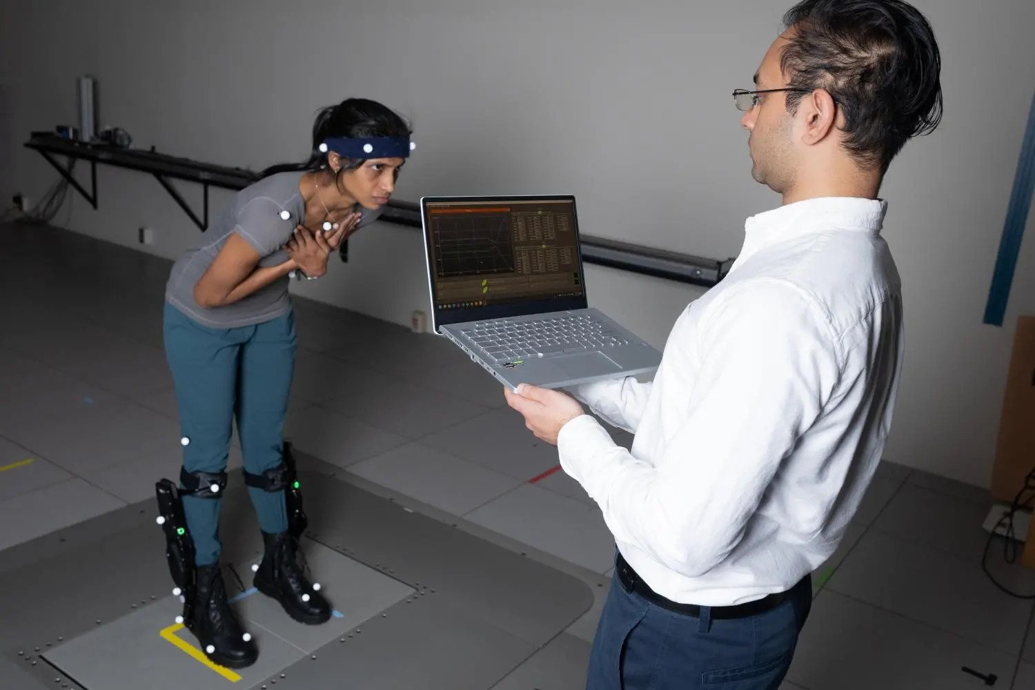 To Help Recover Balance, Robotic Exoskeletons Have to Be Faster Than Human Reflexes