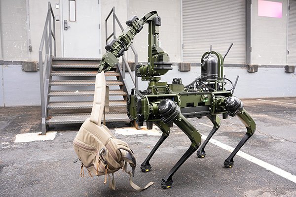 Ghost Robotics unveils new Manipulator Arm for Vision 60 Q-UGV