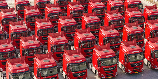 Inceptio Executes Large-scale Delivery of Autonomous Heavy-Duty Trucks