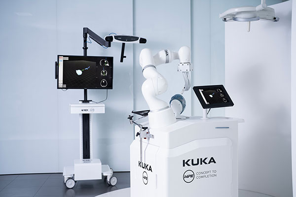 KUKA to showcase cobots for medical applications at AAOS 2025