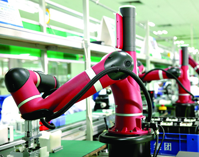 Collaborative robot supports smart manufacturing capabilities