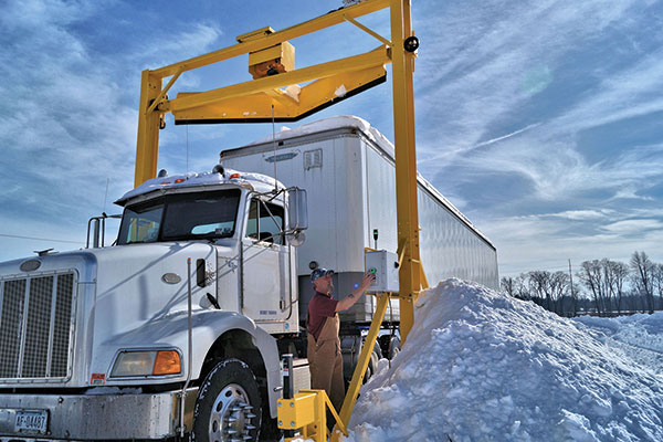 US Foods keeps truck fleet clear in winter