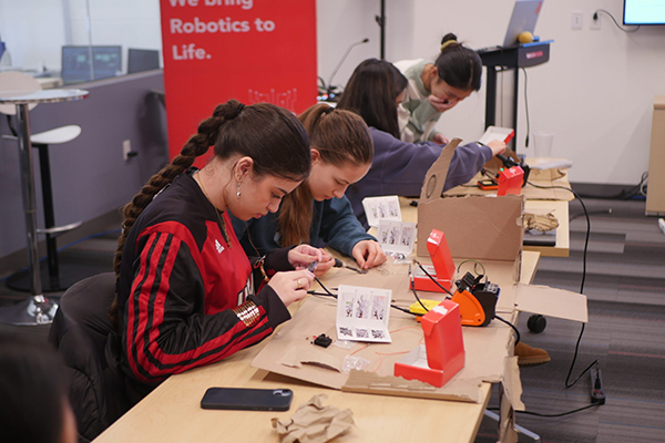 MassRobotics Jumpstart Fellowship celebrates five years of robotics STEM accomplishments