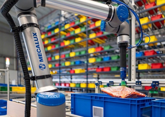 Mecalux launches an AI-driven robotic order picking system with Siemens’ technology