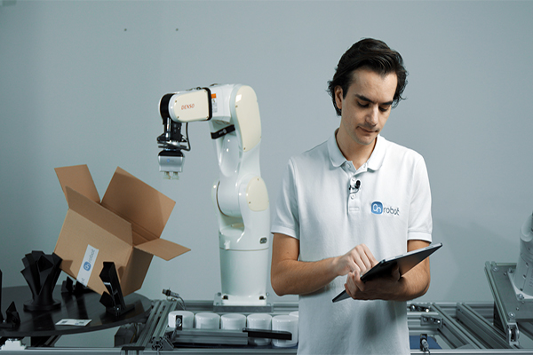 OnRobot gets a grip on robot end-of-arm tooling with D:Ploy
