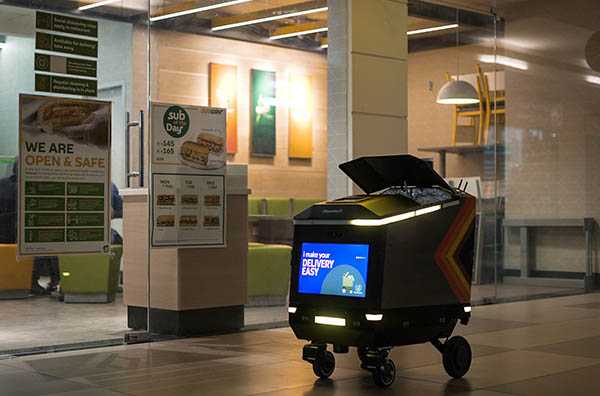 Ottonomy’s Ottobot Rolls Out for Robotic Indoor and Outdoor Deliveries