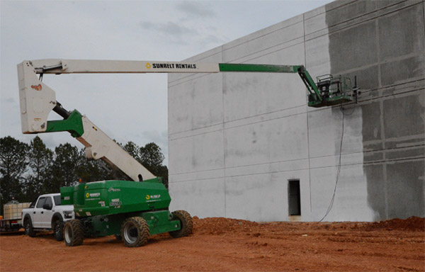 With Construction Booming, Tech Is the Missing Piece