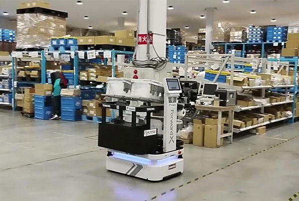 POLA ORBIS Partners With ForwardX Robotics to Streamline Warehouse Operations
