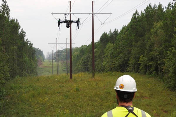 PrecisionHawk, National Rural Electric Cooperative Association to Train Pilots for Drone Inspections