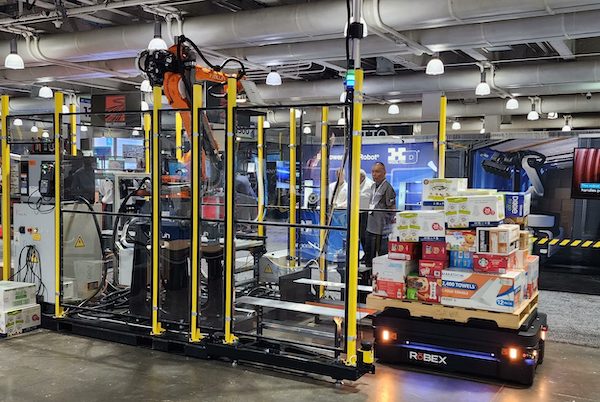 Mujin Debuts QuickBot Robotic Case Handler to Simplify Warehouse Automation