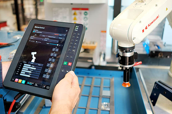 NVIDIA’s Isaac Sim Now Integrated Into Ready Robotics’ Forge/OS