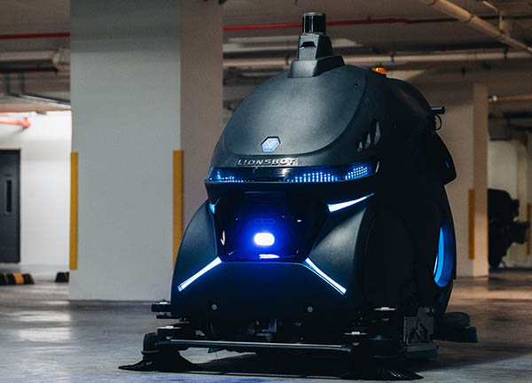 LionsBot Launches Cleaning Robot For Warehouses and Other Large Spaces