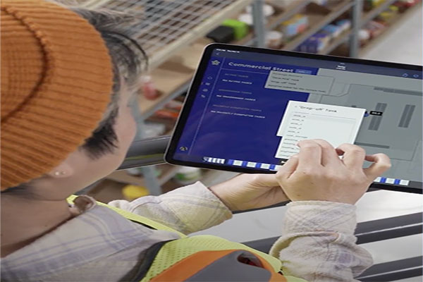 Robust.AI raises the bar with Grace fleet management software, Carter robot