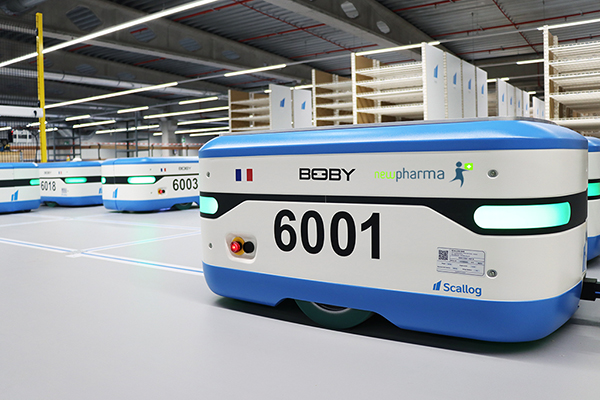 Smart Technics to Integrate Scallog Mobile Robots in Newpharma Warehouse
