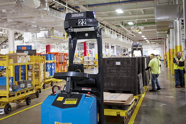 Seegrid Releases Autonomous Palion Tow Tractor Series 8