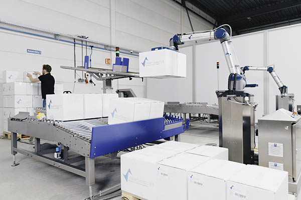 Smart Robotics Expands Smart Palletizer Cobot Line to Optimize Box Stacking