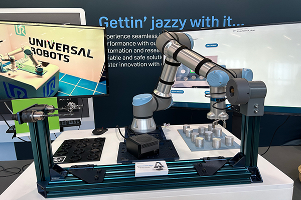 Universal Robots unveils AI Accelerator to further develop AI-powered cobot applications