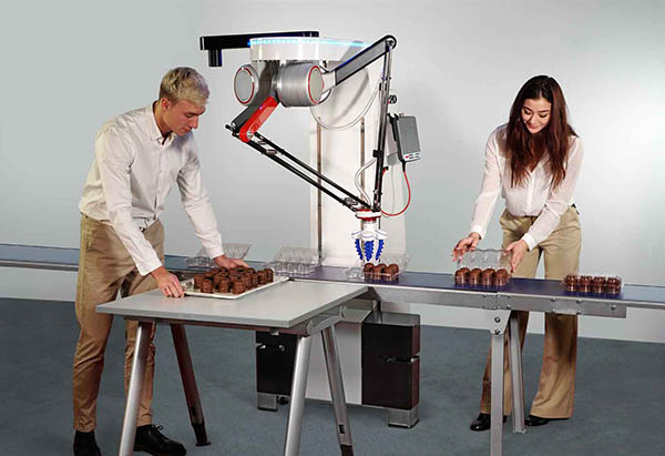 Wyzo Launches ‘Sidebot’ High-Speed Collaborative Picking Robot