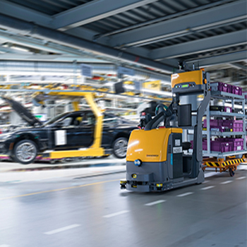 BMW Logistics Using Autonomous Transport Robots