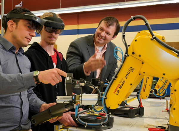 CCAC and the ARM Institute Announce Build Back Better Funding for Makerspace