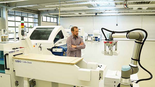 Universal Robots Increases UR10e Cobot Payload by 25%