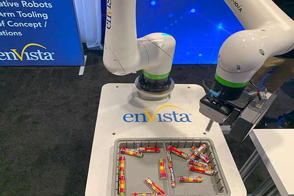 With enVista, the organization demonstrated its gripper capabilities on a cylindrical candy in a warehouse ecosystem integration. 