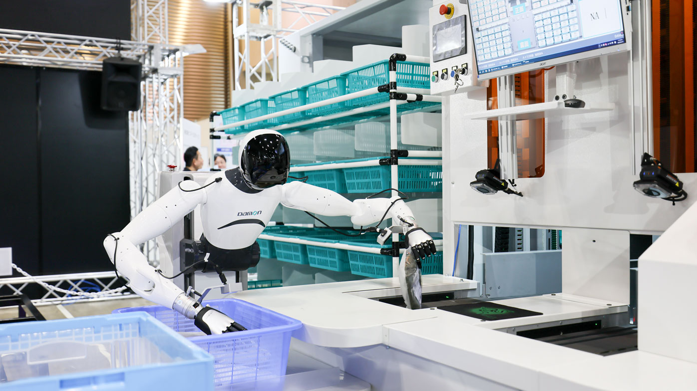 Damon has developed an unmanned sorting offering powered by the Damon Flash Sorter and embodied-AI humanoid robot to effectively address increasingly complex logistics secondary sorting situations. The humanoid robot handles induction during logistics sortation, autonomously identifying garments on the workstation, re-orienting each item and feeding them onto the conveyor in sequence. Flash Sorter scans barcodes to get the order information at high speed and transfers the items to sorters that deliver them to the correct chutes with 99.7% accuracy to prepare for final packing. The embodied-AI technology gives the robot the capability to learn and self-evolve. It can not only understand and execute complex tasks, but it also adapts to a wide range of environmental changes, and continuously optimizes its own operational performance with strong scene-generalization capabilities - turning today’s sorting cell into an ever-smarter system. Damon Technology Group, damon-group.com, Booth C10569